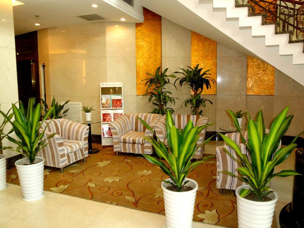 Overseas Chinese International Hotel Qingdao Zewnętrze zdjęcie
