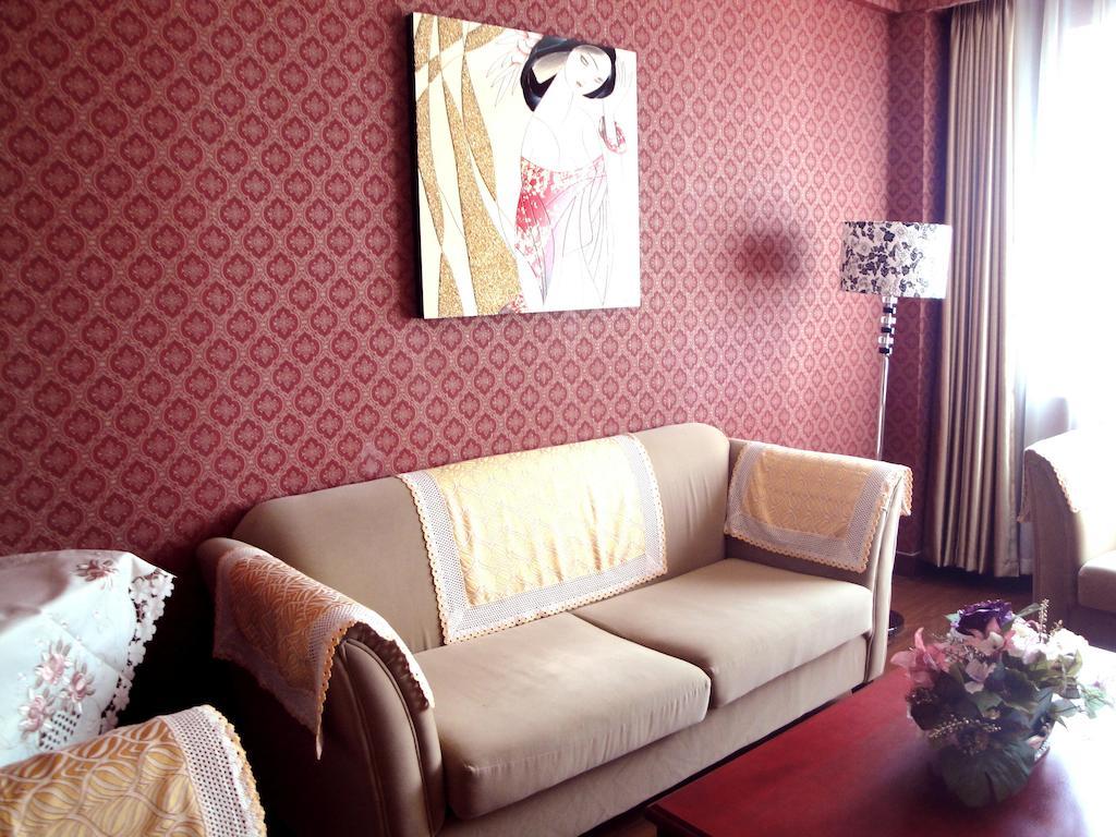 Overseas Chinese International Hotel Qingdao Zewnętrze zdjęcie