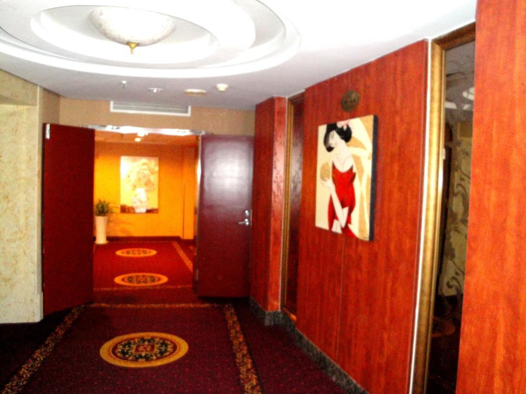 Overseas Chinese International Hotel Qingdao Zewnętrze zdjęcie