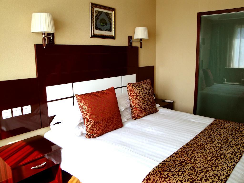 Overseas Chinese International Hotel Qingdao Zewnętrze zdjęcie
