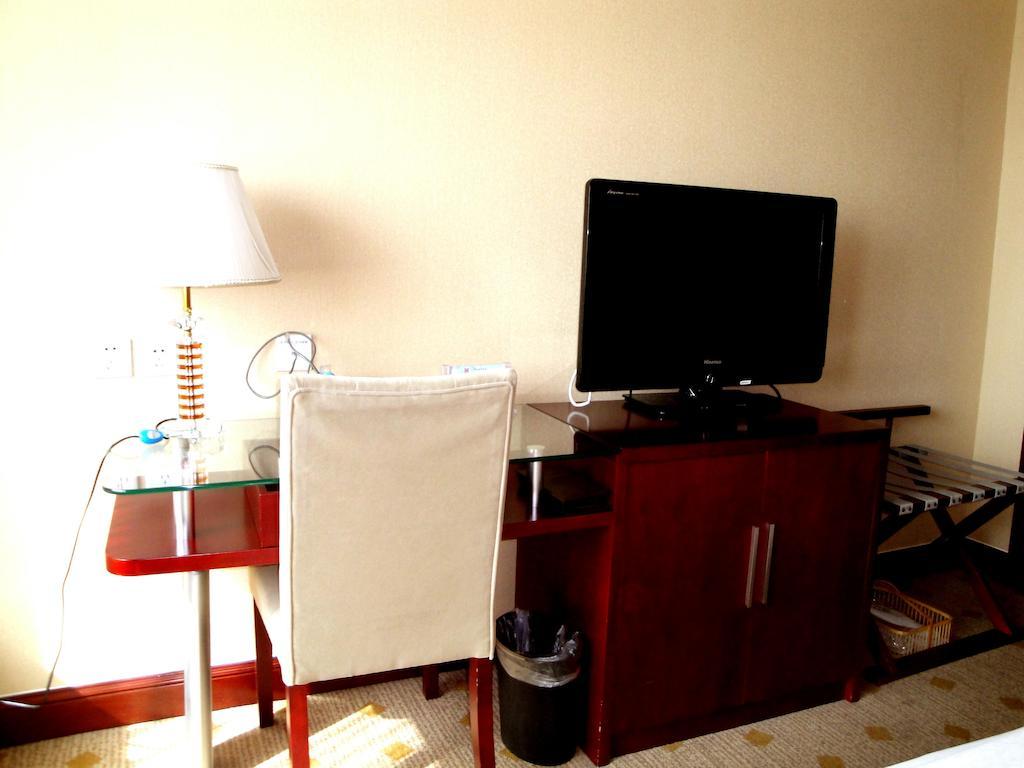 Overseas Chinese International Hotel Qingdao Zewnętrze zdjęcie