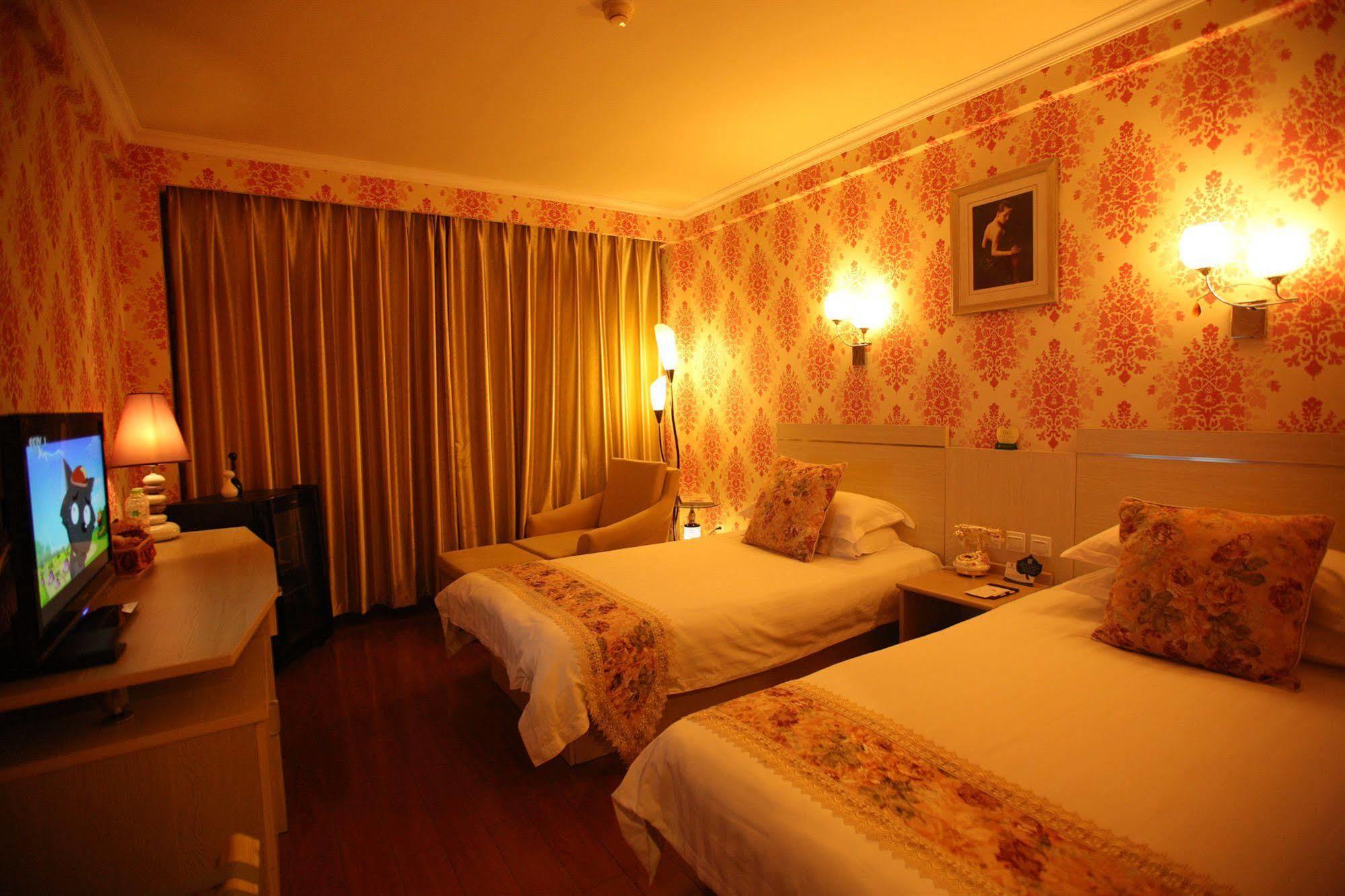Overseas Chinese International Hotel Qingdao Zewnętrze zdjęcie